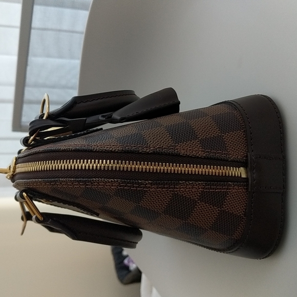 **SOLD**Louis Vuitton Alma BB damier ebene - Picture 13 of 14